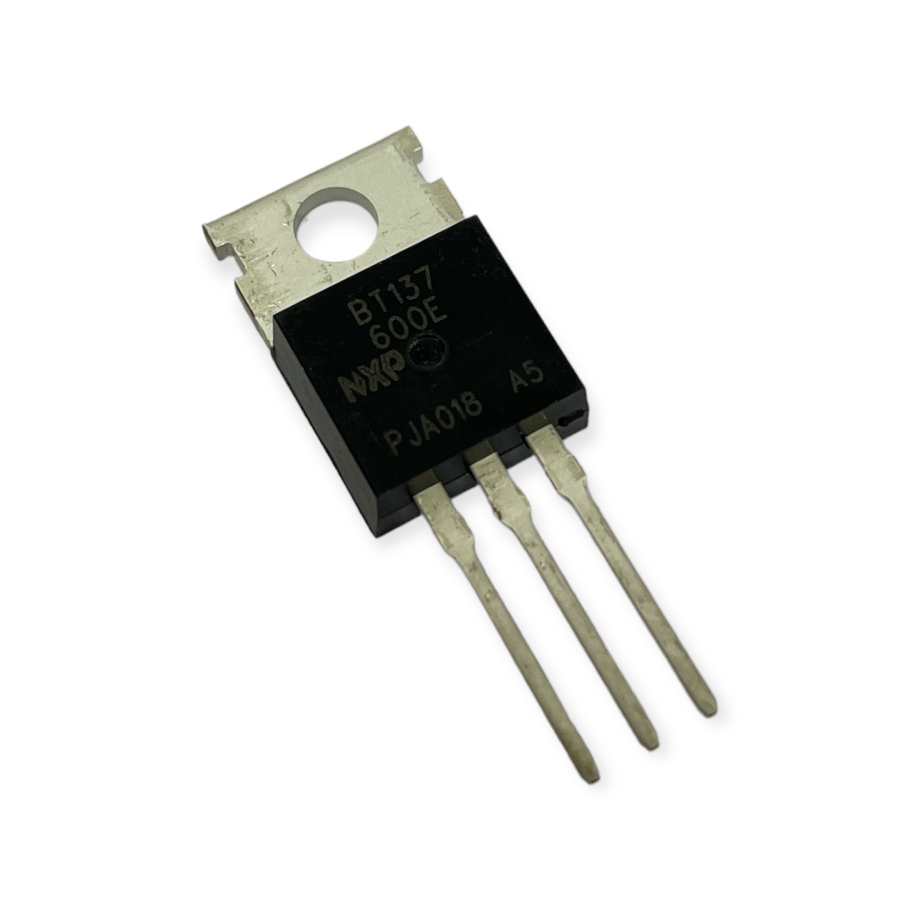 TRIAC BT137-600 (TIC226E) TO220 8A 600V NXP