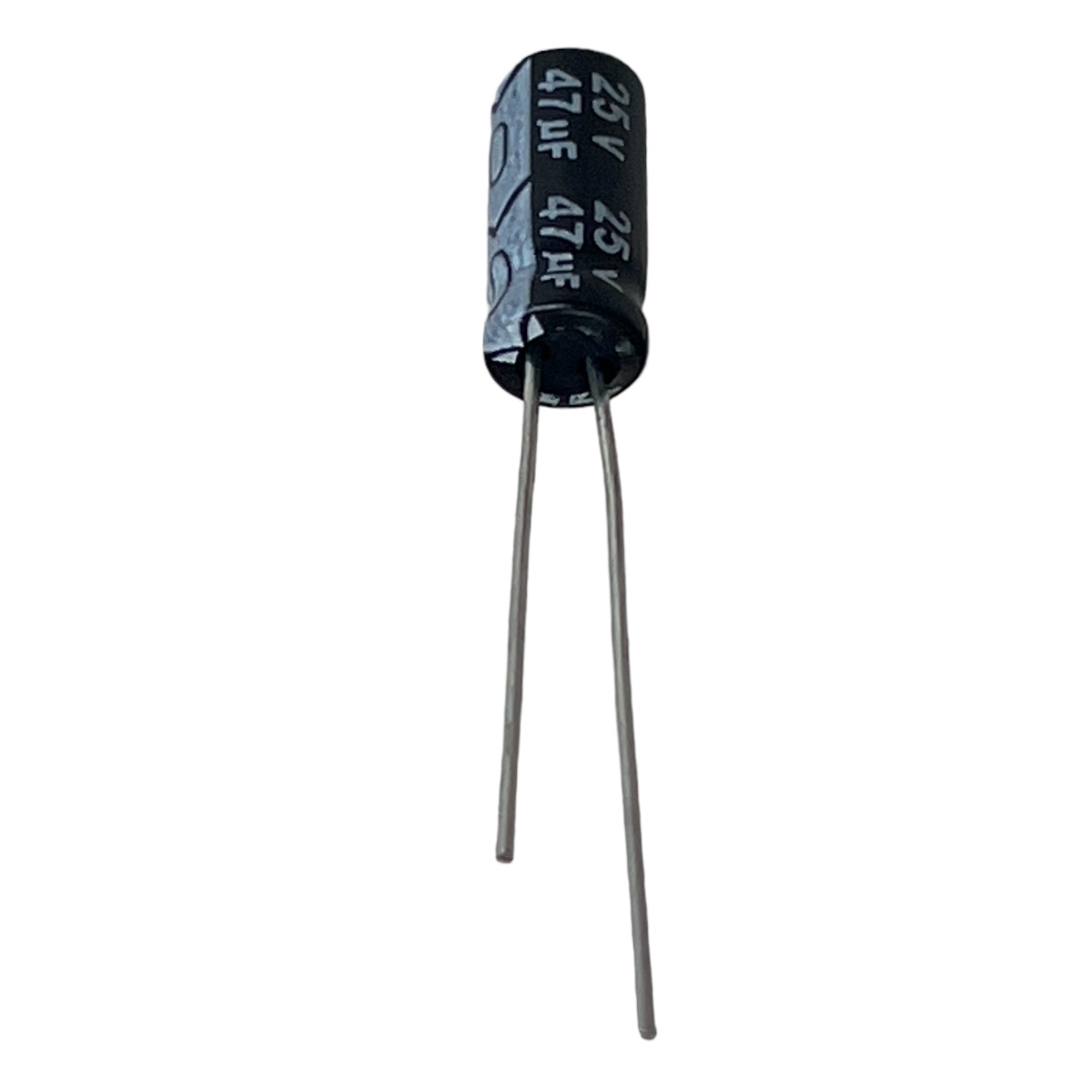 CAPACITOR ELETROLITICO RADIAL 47UF 25V RK470M025C110A 105 GRAUS 5X11MM KETUO
