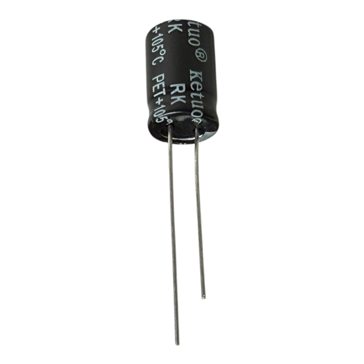CAPACITOR ELETROLITICO RADIAL 22UF 100V RK220M100F120A 105 GRAUS 8X12MM KETUO